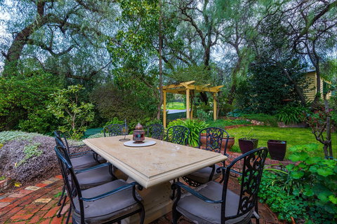 Bendigo Cottages Bed And Breakfast - Kawana Tourism 2