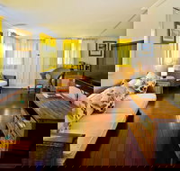 Blue River Shack - Kawana Tourism