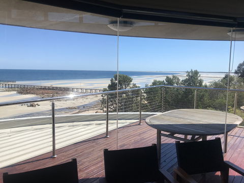 Cliff House Beachfront Villas - Kawana Tourism 1