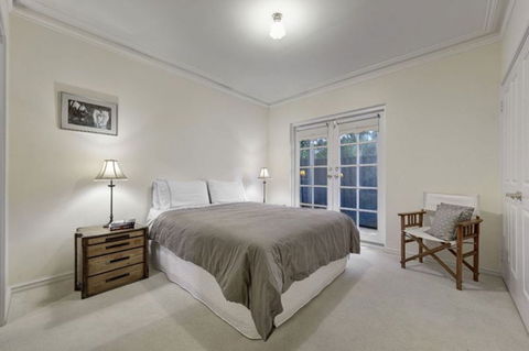 Cottage Retreat/Shady Cottage - Kawana Tourism 2