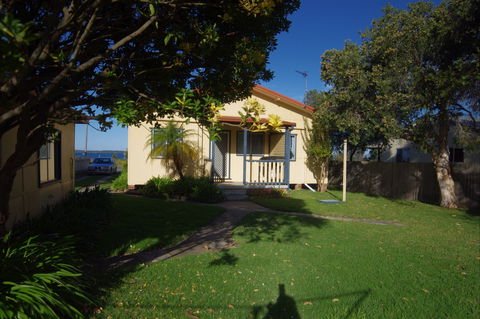 Crystal Blue - Kawana Tourism 0