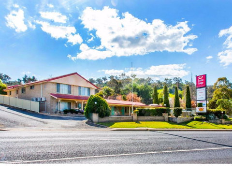 Econo Lodge Alabaster - Kawana Tourism 0