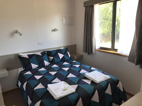 Great Western Villas - Kawana Tourism 0