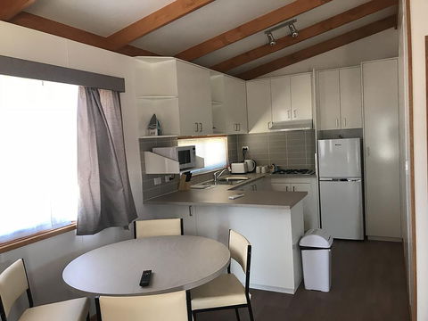 Great Western Villas - Kawana Tourism 1