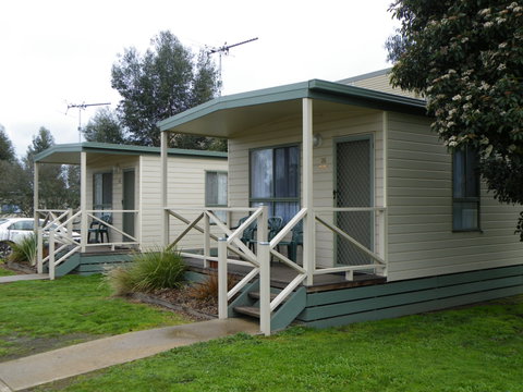 Hamilton Caravan Park - Kawana Tourism 1