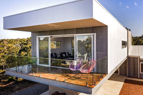 Koolbardi Eagle Bay - Kawana Tourism 0