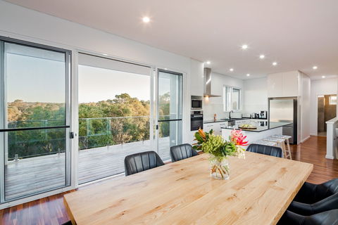 Koolbardi Eagle Bay - Kawana Tourism 2