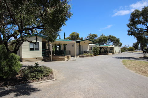 Minlaton Caravan Park - Kawana Tourism 1