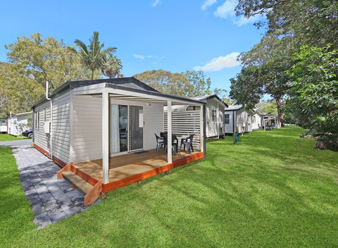 Pacific Palms Caravan Park - Kawana Tourism 0
