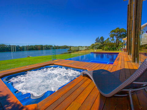 Reflections At Minnamurra - Kawana Tourism 1