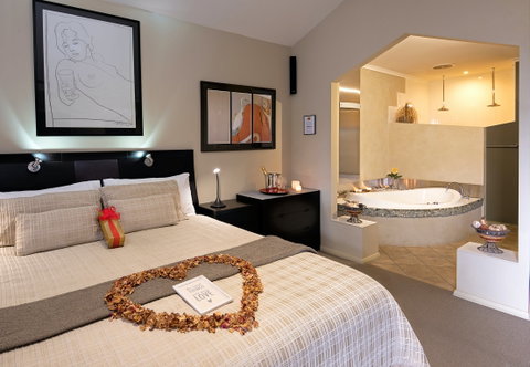 Riverview Rise Retreats - Kawana Tourism 0