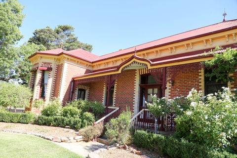 Seppelt Vine Lodge - Kawana Tourism 0