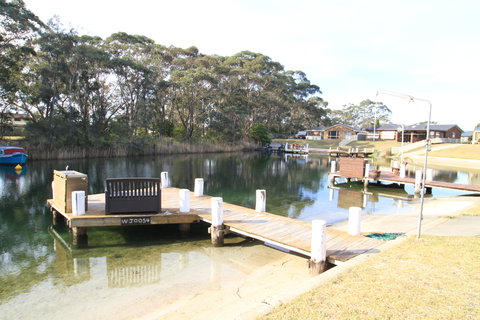 Snapper Lodge Waterfront - Kawana Tourism 1