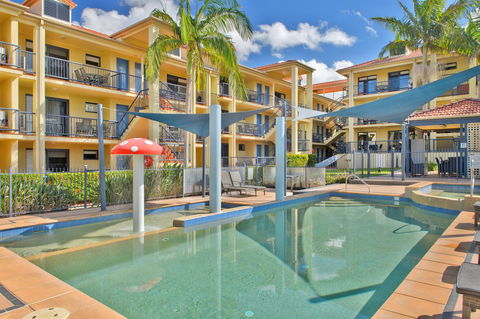 South Pacific Apartments - Kawana Tourism 1