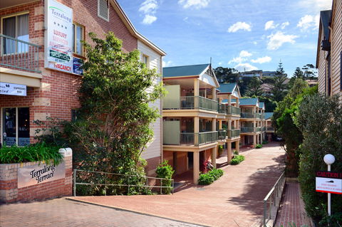 Terralong Terrace Apartments - Kawana Tourism 0