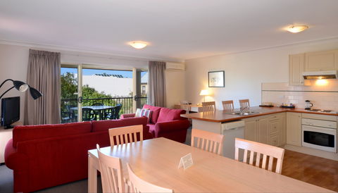 Terralong Terrace Apartments - Kawana Tourism 2