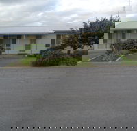 Yandra Beach House - Kawana Tourism