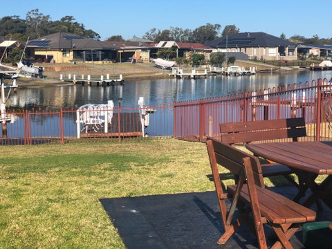 Absolute Waterfront Oasis - Kawana Tourism 2