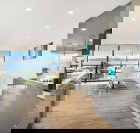 Beach View Apartment - Kawana Tourism