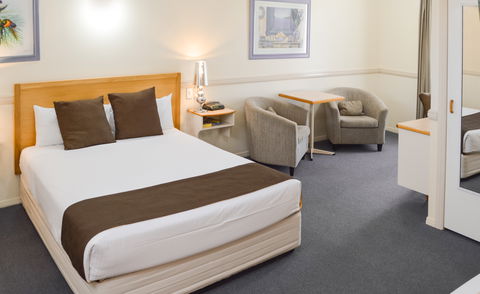 Best Western Ambassador Motor Lodge - Kawana Tourism 1