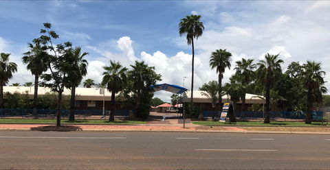 Bluestone Motor Inn - Kawana Tourism 0