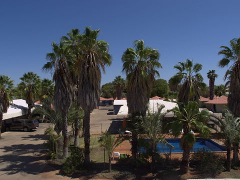 Bluestone Motor Inn - Kawana Tourism 2
