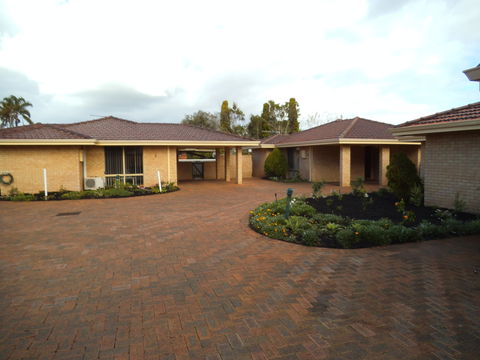 Busselton Seaside Escape Apartment - Kawana Tourism 0