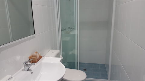 Coppers Hill Boutique Accommodation - Kawana Tourism 1