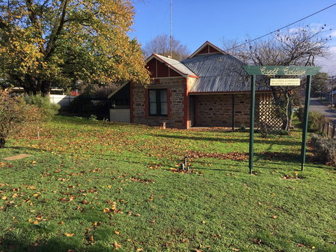 Croll Cottage - Kawana Tourism 0