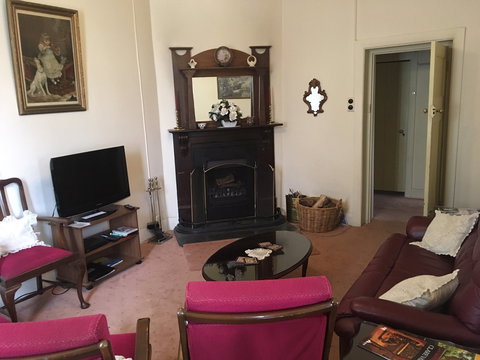 Croll Cottage - Kawana Tourism 1