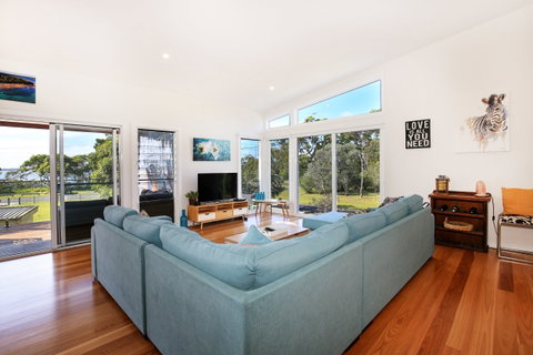 Eagleview - Kawana Tourism 0