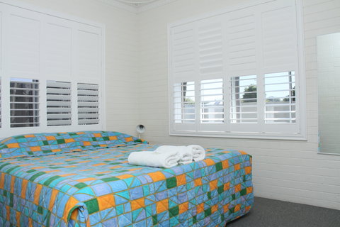 Gale Street Motel & Villas - Kawana Tourism 1