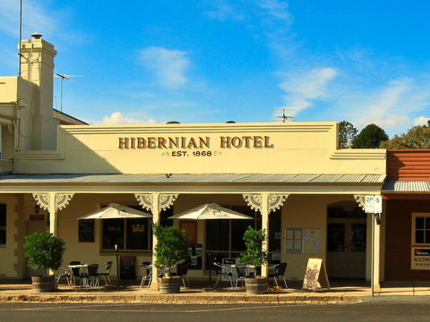 Hibernian Hotel Apartments - Kawana Tourism 0