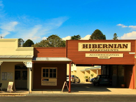 Hibernian Hotel Apartments - Kawana Tourism 1