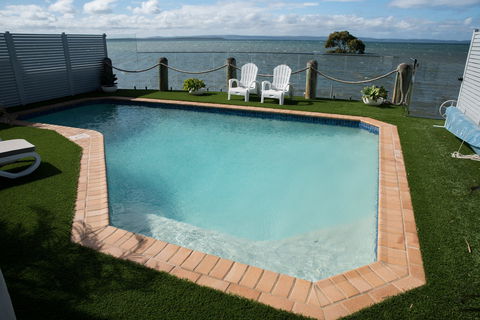 Moreton Bay Beach Lodge - Kawana Tourism 0
