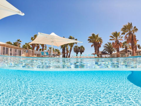 RAC Monkey Mia Dolphin Resort - Kawana Tourism 1