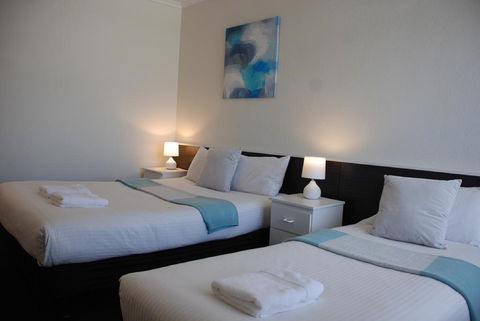 Red Carpet Motel - Kawana Tourism 0