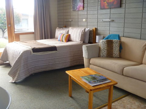 Scamander On The Beach - Kawana Tourism 2