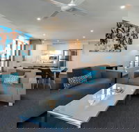 Synergy  Broadbeach - Kawana Tourism