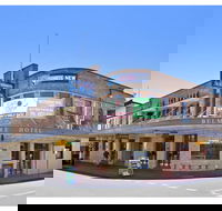 The Belmore Hotel - Kawana Tourism
