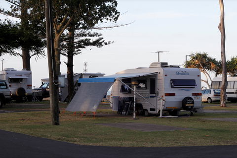 Torquay Beachfront Tourist Park - Kawana Tourism 2