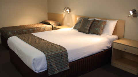 Tumbarumba Motel And Elms Restaurant - Kawana Tourism 1