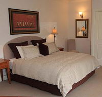 Delderfield Luxury B and B - Kawana Tourism