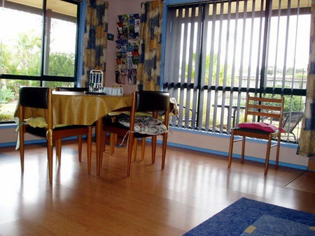 Bells By The Beach Holiday House - Kawana Tourism 2