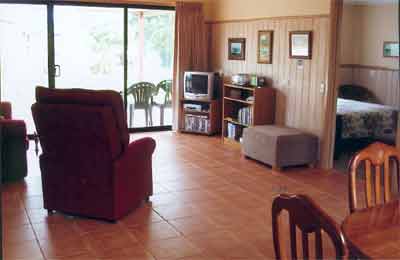 Alvina Holiday Cottages - Kawana Tourism 4