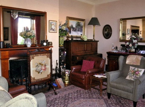 Victoria House Portland - Kawana Tourism 3