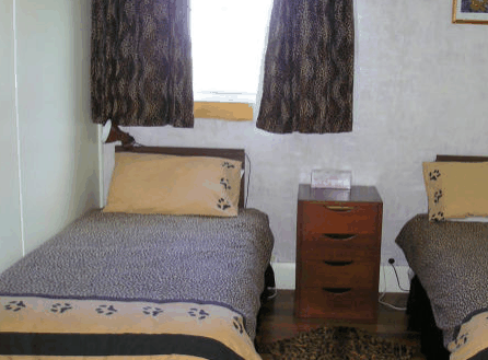 Lady Barron Holiday House - Kawana Tourism 5