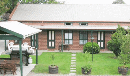 Mansfield Travellers Lodge - Kawana Tourism