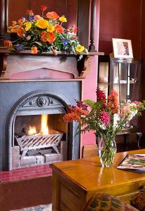 Balingup Rose Bed & Breakfast - Kawana Tourism 1