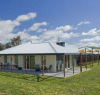 Country Guesthouse Schonegg - Kawana Tourism